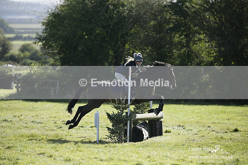  WWHT 031021 820 - WWEC Novice Restricted (0.80m) 18/10/20