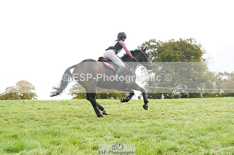 251025A-105116-17188 - D-363-Florrie.Ball