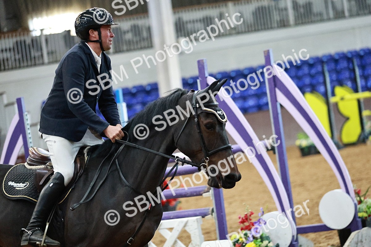 SBM_002013 - Class 5 - Senior Foxhunter 1.20m
