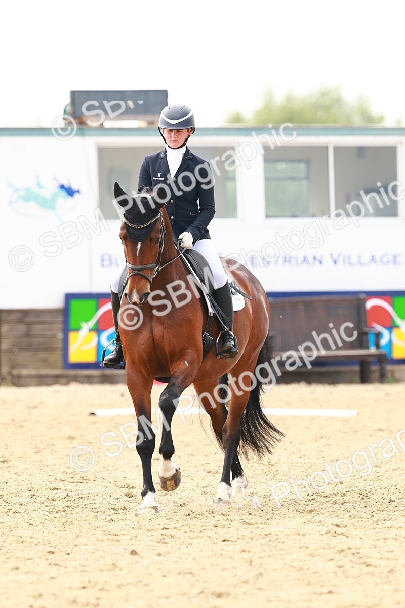 0B8A7164 - Class 12 - Medium 4