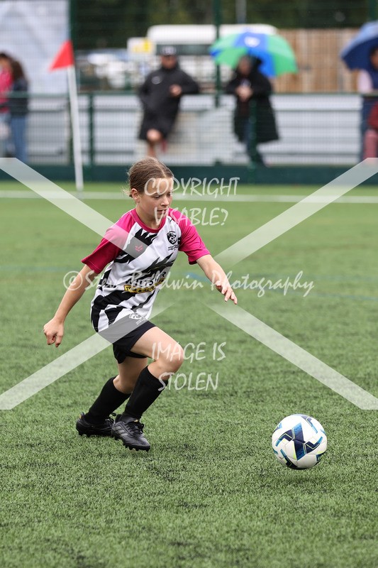 1DX32152 - Sat 6th U12 Girls