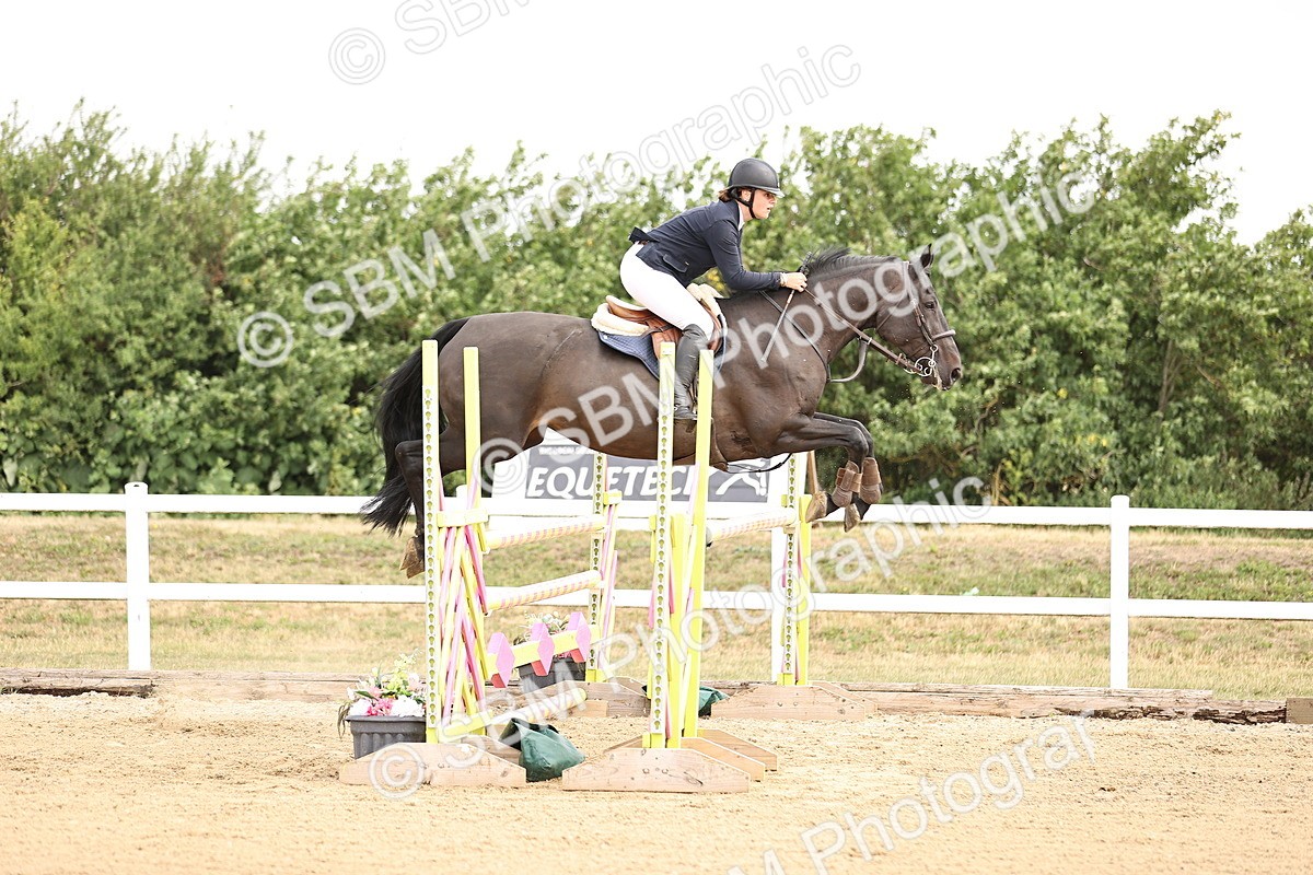 SBM_009578 - Class 8 - Senior Newcomers - 1.10  Open