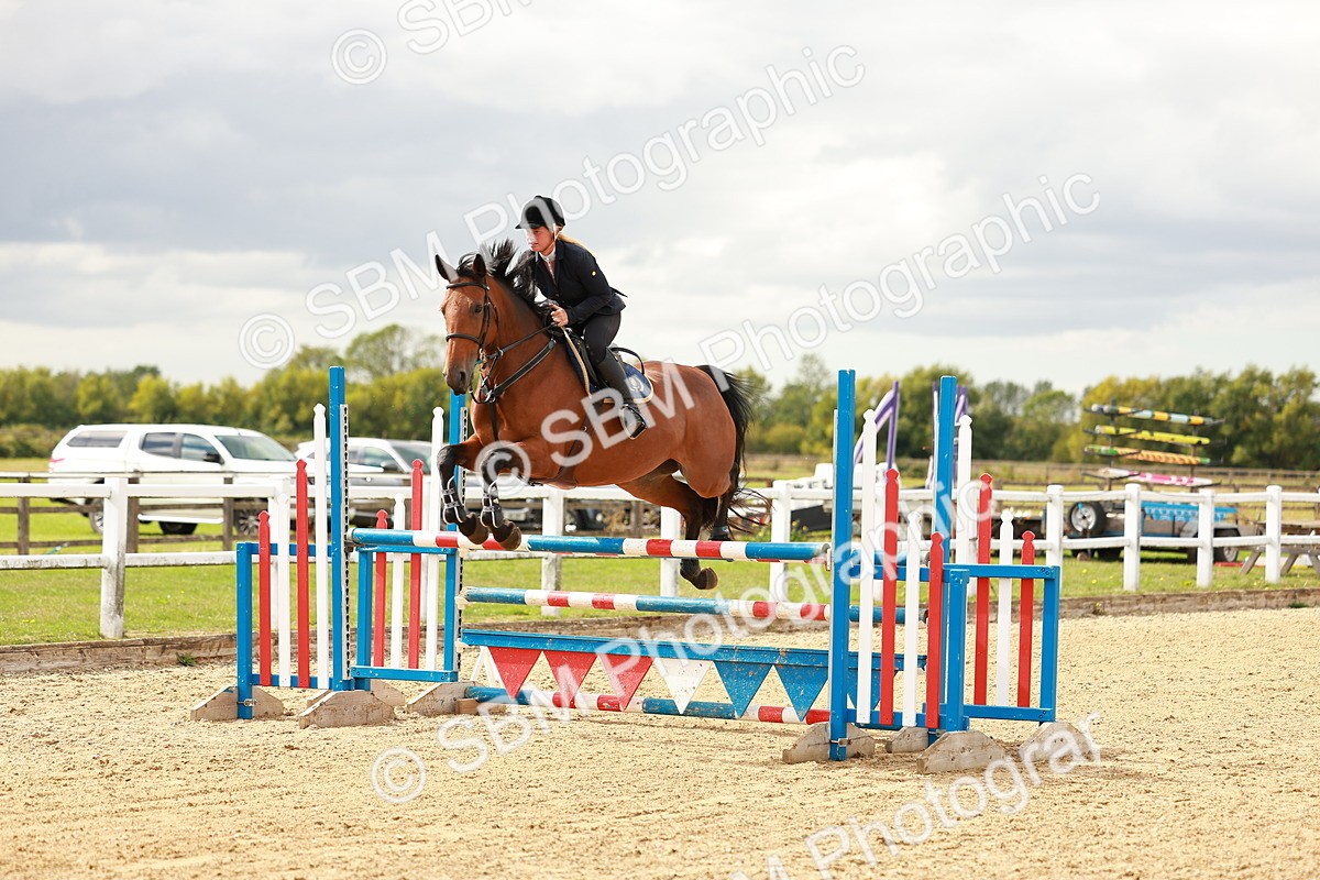 SBM_001401 - Class 4 - Senior Newcomers - 1.10m