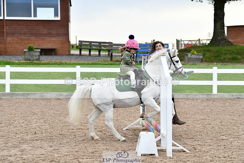 241013B-084618-00018 - Cls 1 Clear Round