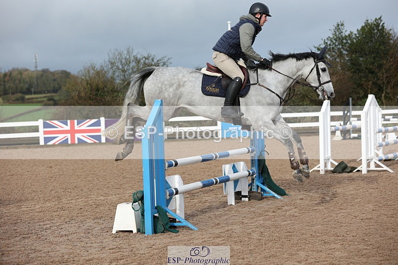 240223A-092517-00300 - Cls 2 British Novice and 90cm Open