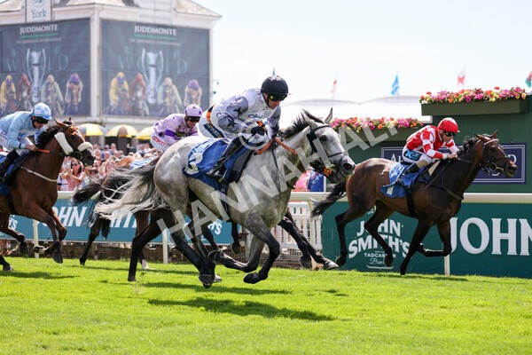 yr09072022r3-29 - Race 3 2.55pm John Smith's Stayers Stakes