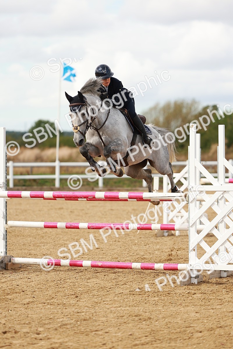 SBM_001325 - Class 4 - Senior Newcomers - 1.10m