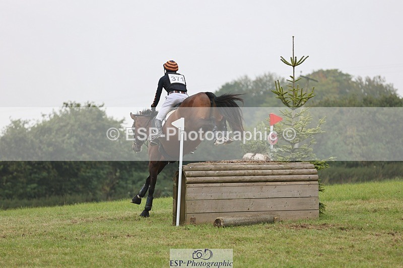 240901A-131618-09056 - 371-Max.Forster-HOLD.ON.MY.HEART