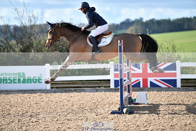 231110A-140126-00739 - Cls 5 Newcomers & 1.10m Open