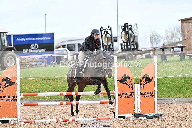 250414-113513-00581 - 90cm Round 1