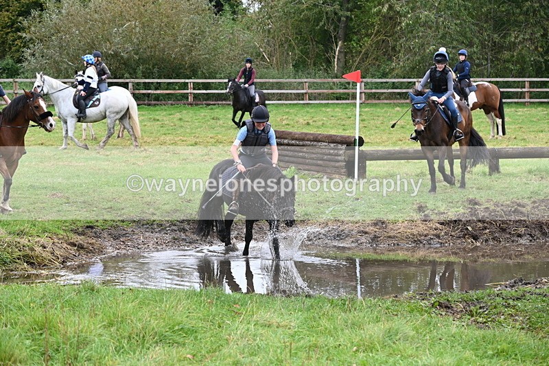 WJ6_7115 - Time at Photographer 13:06 to 13:23