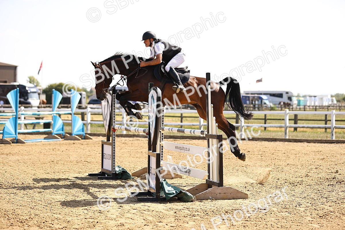 SBM_006941 - Class 13 - Senior Newcomers - 1.10m