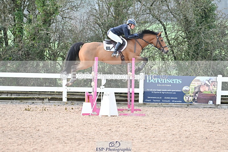 231208A-133834-00955 - Cls 6 Foxhunter & 1.20m Open