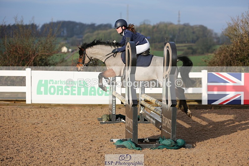 240211A-100004-01688 - Cls 1 Pony Intro 70cm