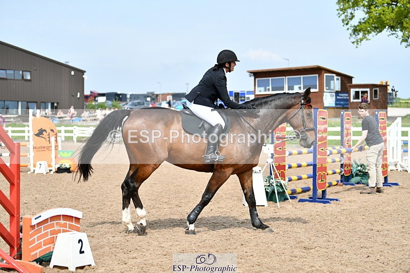 240511A-152321-14118 - Cls 25 British Novice and 90cm Open