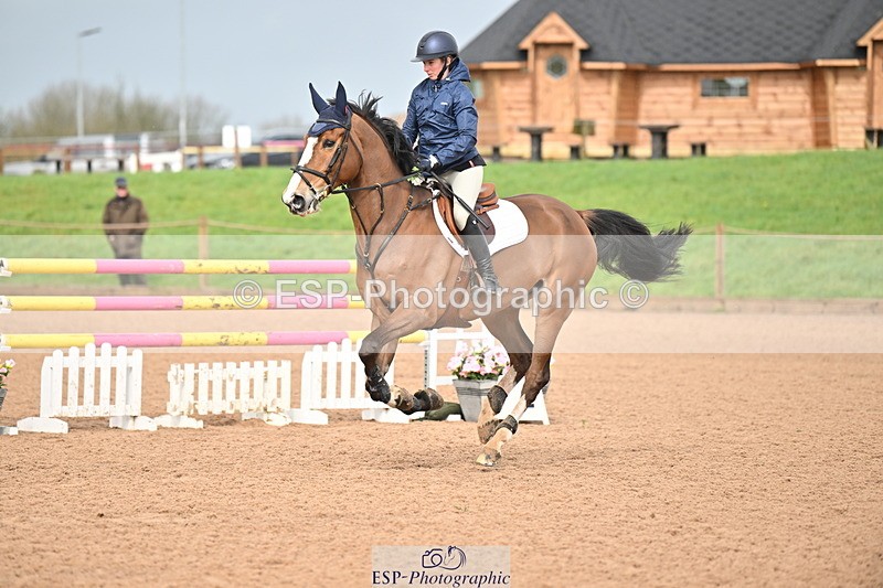 240315A-120943-00829 - Cls 3 Snr Foxhunter