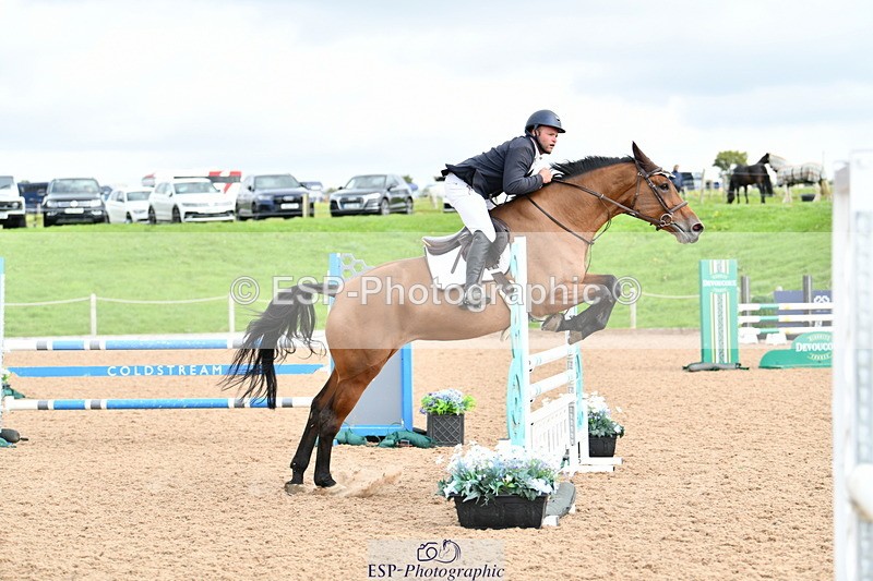 240915A-114344-09759 - Cls 27 Snr 1.05m & 1.10m GP