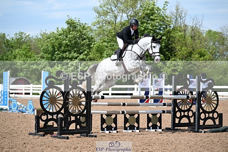 260507-135946-03763 - Cls 9 1.05m Amateur Qualifier