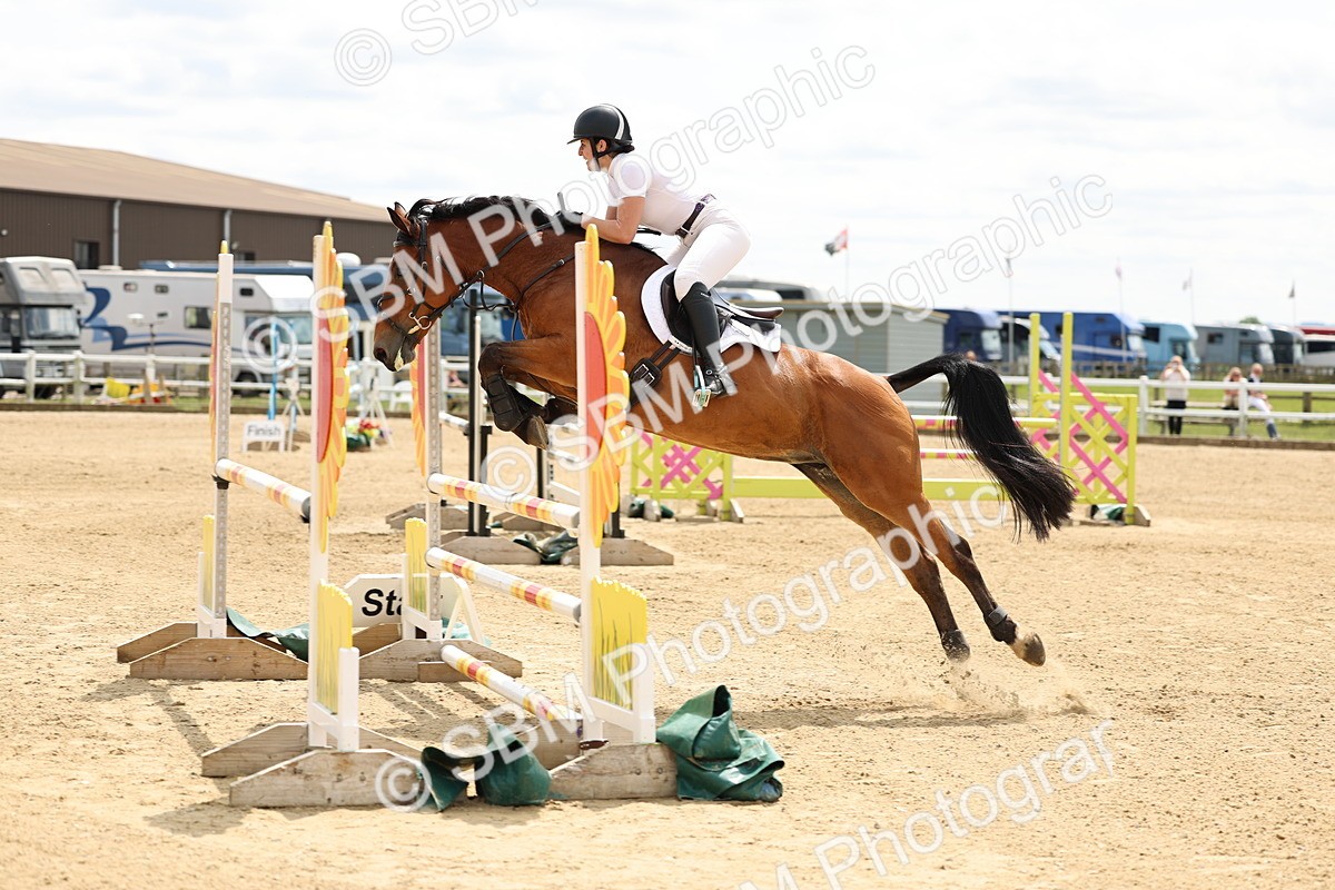 SBM_005110 - Class 18 - Senior 1.05m Open