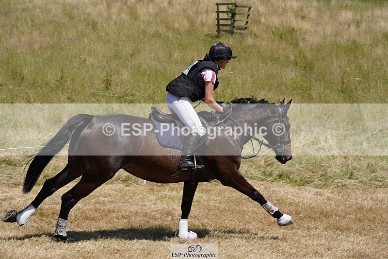 240629X-140716-3126 - 212-Georgianna_Nicholas-ALVESCOT_PARTY_TIME