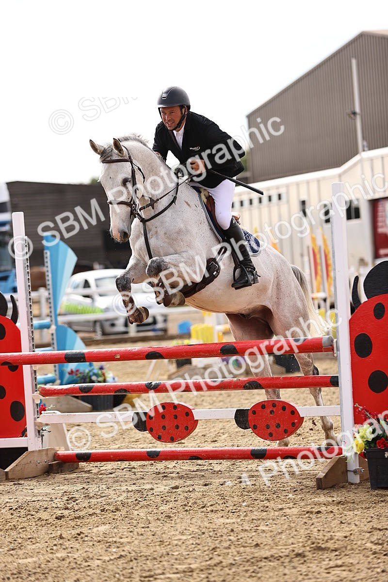 SBM_009341 - Class 7 - Senior Discovery - 1.00m Open
