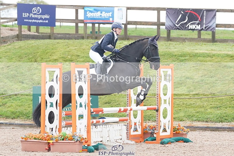 250419-102218-08336 - 405-Laura.Pritchard-SILKY