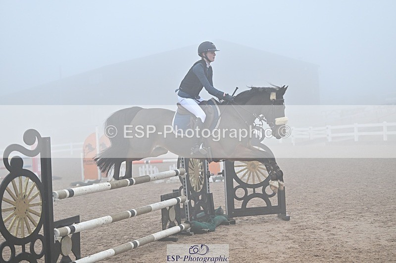 250208-124405-00651 - Cls 9 Pony Newcomers and 1m