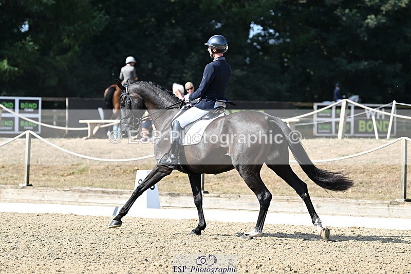 250810A-102800-05177 - 009-Ben.JamesClapton.Banks.Primadonna