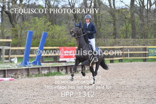 BPP_1312 - CLASS 15 SAT Senior BritiNovice/ 90cm Open