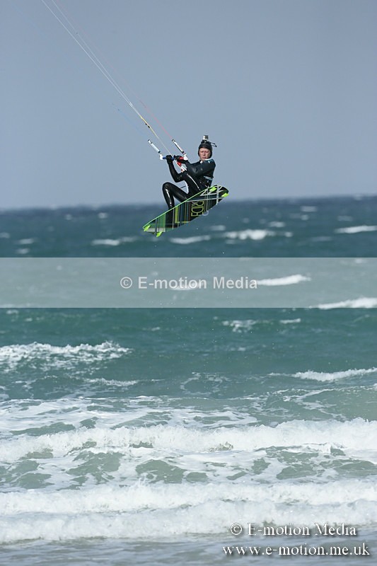 KS 020413-257 - Kite Surfing