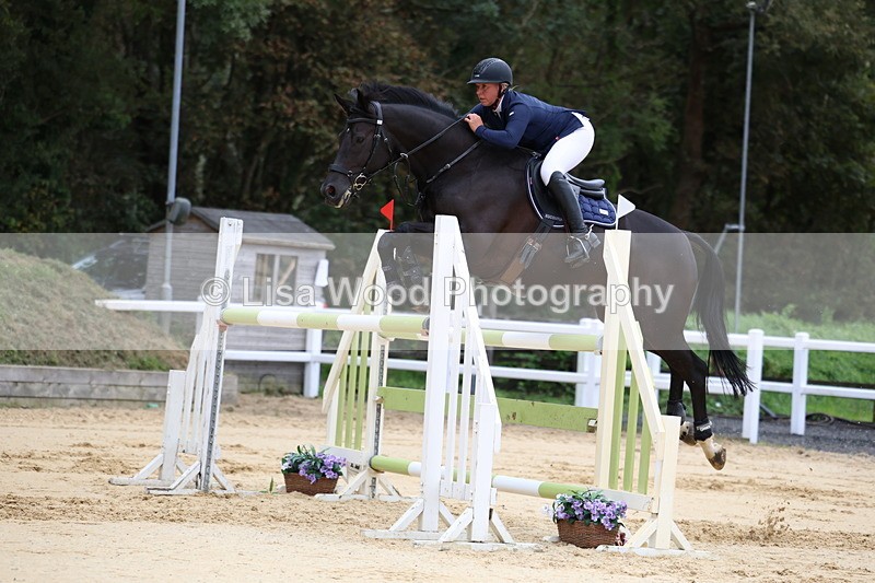 3E7A3304 - Class 9: Senior Foxhunter/1.20 open