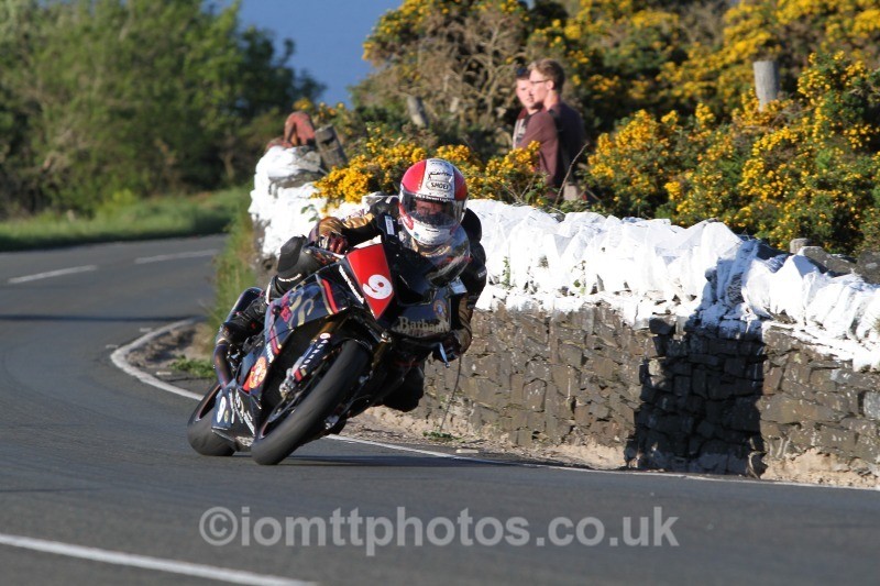 Michael Rutter BMW / Bathams Prize Winning Ales - Monday Practice Solos