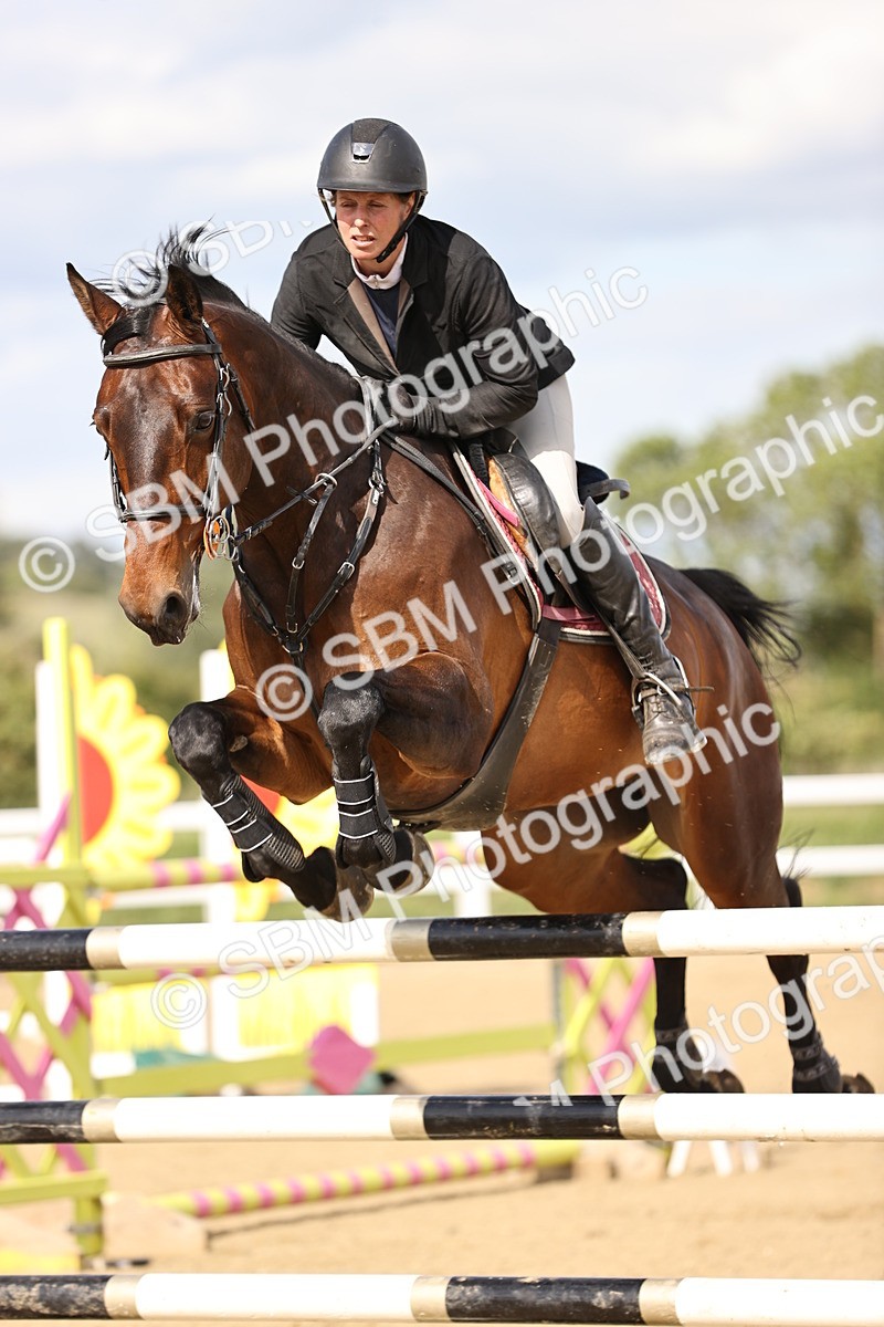 SBM_003645 - Class 13 - Senior Foxhunter - 1.20m