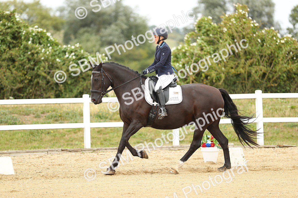 SBM_017738 - Class 14 - Novice 23 - 13.52-14.55