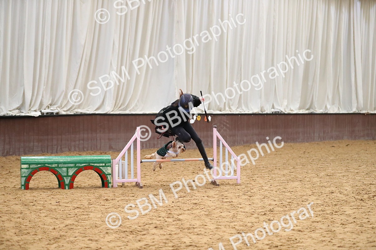 SBM_001054 - Class 3 - Horse & Hound