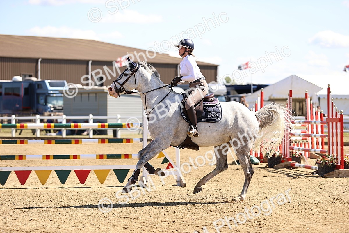 SBM_015063 - Class 16 - Senior foxhunter - 1.20m Open