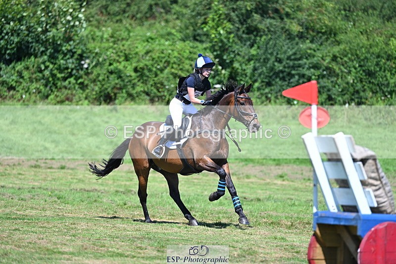 240811A-131040-03740 - 126-