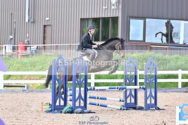 260512-182225-00555 - 90cm Classes
