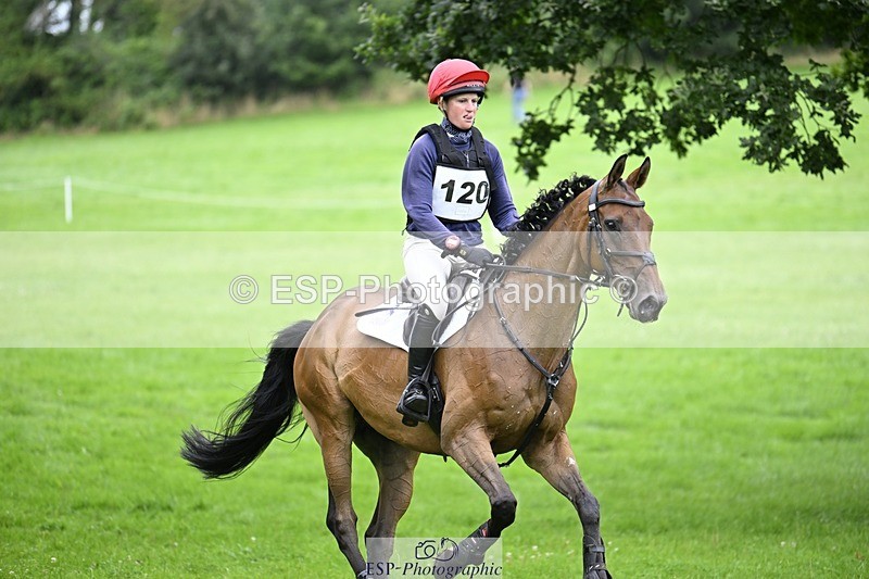 240803-122100-03993 - 120-Rosie_Bradley-Hole-BROADSTRUTHER