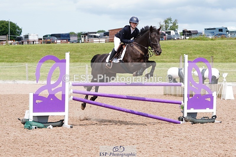 250608-130530-02812 - Cls 9 Pony Newcomers and 1m