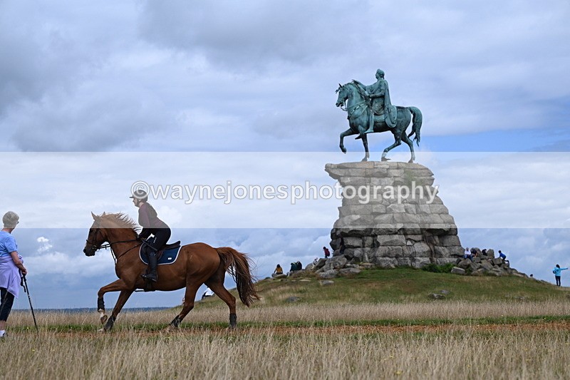 DSC_7019 - Time at Statue 12:45 to 13:15