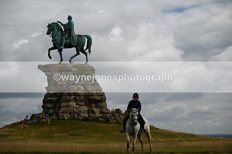 DSC_4159 - Time at Statue 09:50 to 11:09