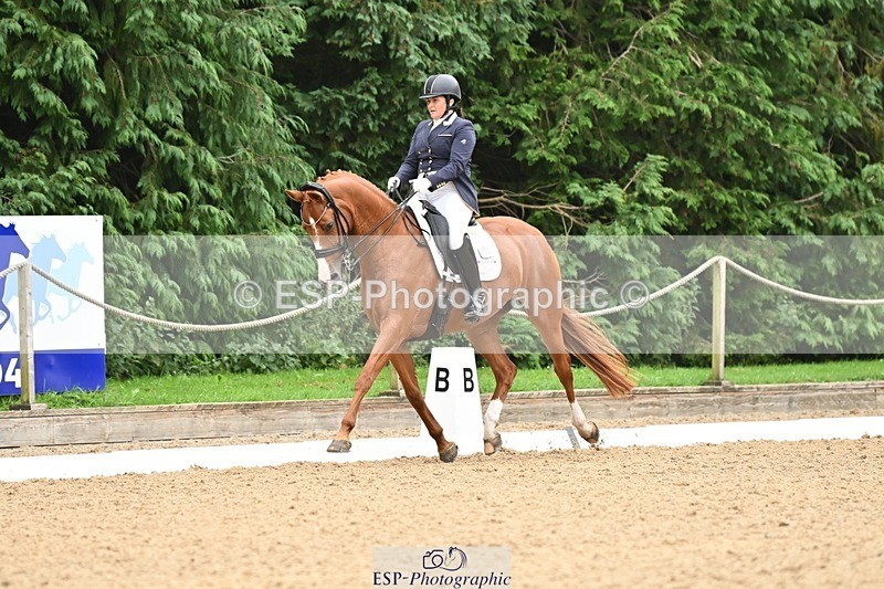 240811-102839-04748 - 156-Stacey.Escrig-Joie.De.Vivre