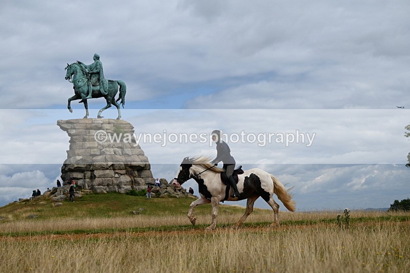 DSC_6911 - Time at Statue 12:45 to 13:15