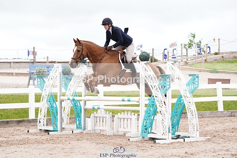 250524-115100-06451 - Cls 21 A&B Snr Disco & 1.00m Open