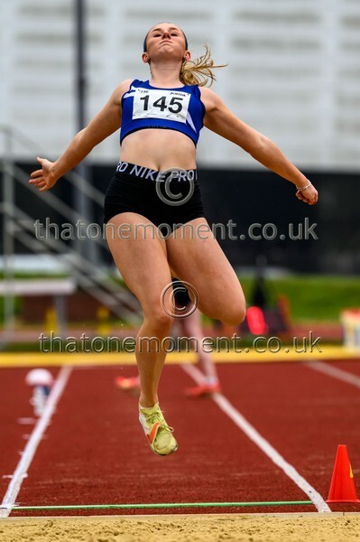 Opener25-923877 - Field Female