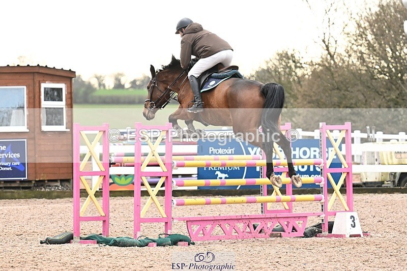 251206-133411-01131 - Cls 13 Snr Foxhunter and 1.20m