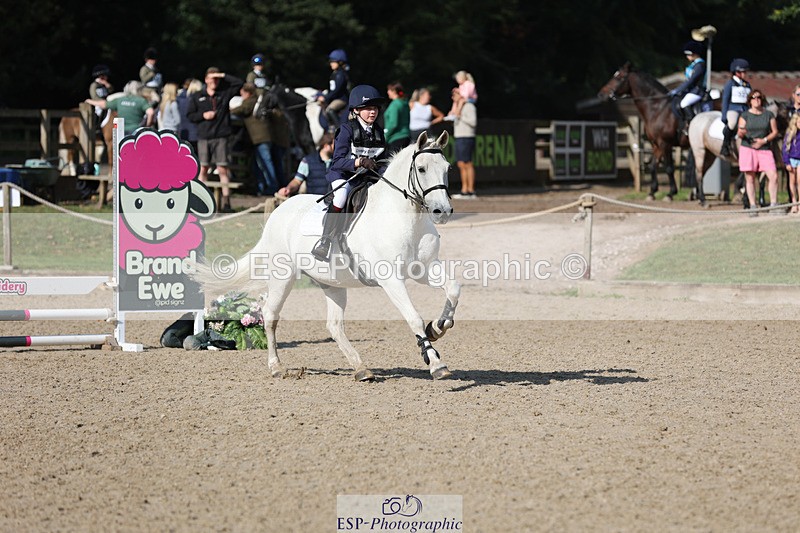 240823X-095210-14723 - 60cm R1 8.30 to 10.00