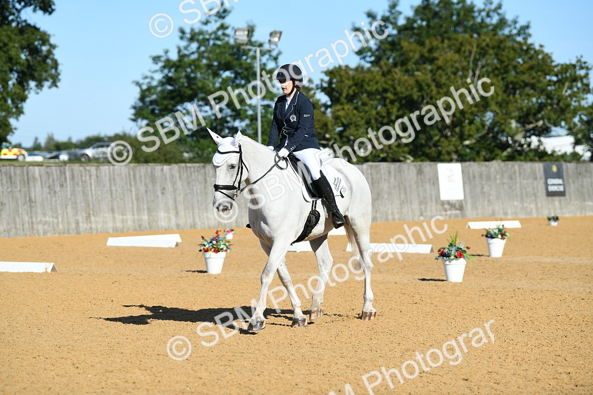 SBM_16246 - D4 - Small Tour Championship - Intro B