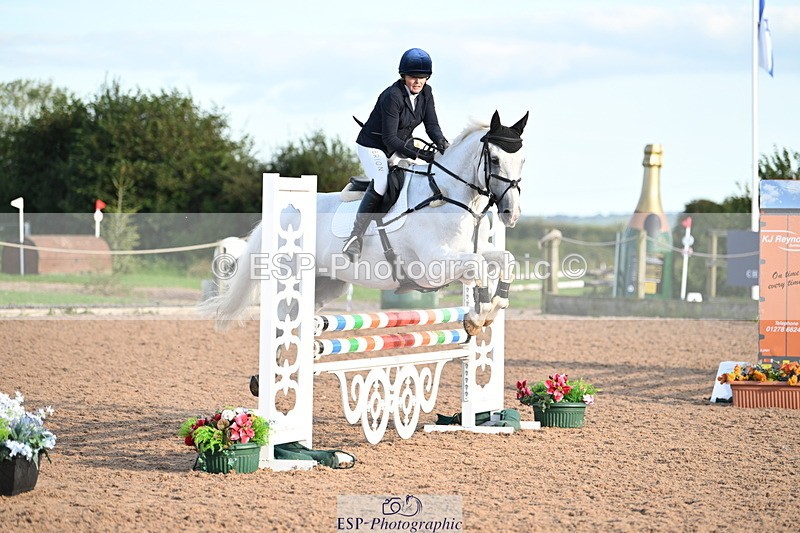 240913A-173305-05411 - Cls 19 Snr 1m Open Speed Derby